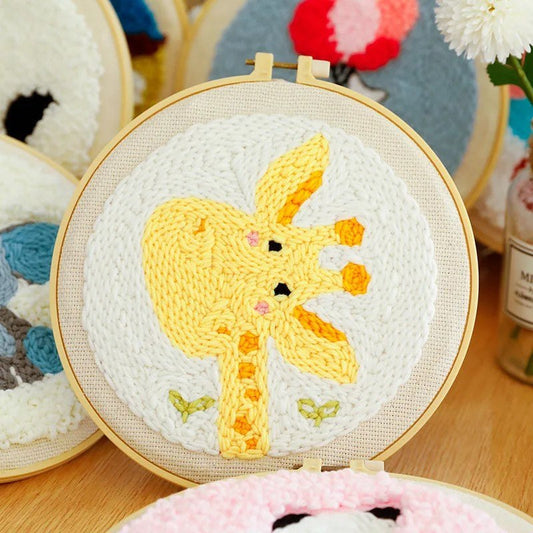 Punch Needle Kit - Curious Giraffe - Amusing Needlework Set