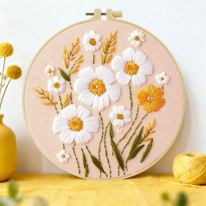 Embroidery DIY Starter Kit - Dashing Daisies
