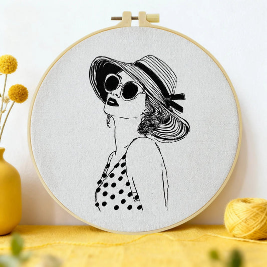 Embroidery DIY Starter Kit - Minimalist Beauty