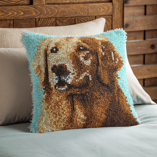 Latch Hook Pillow Making Kit - Glamour Golden Labrador Design Kit