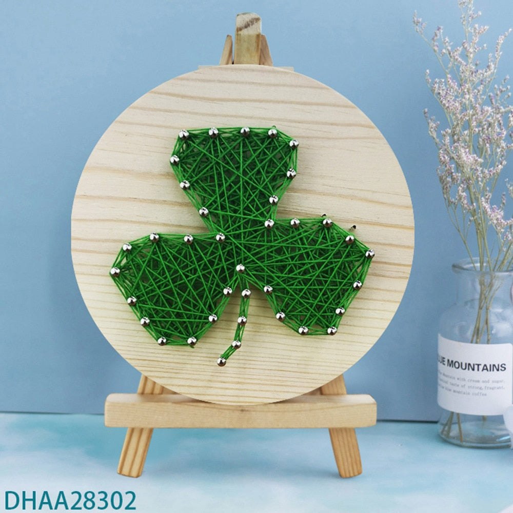 3D String Art Kit With BONUS Mini Easel Stand - Green Clover